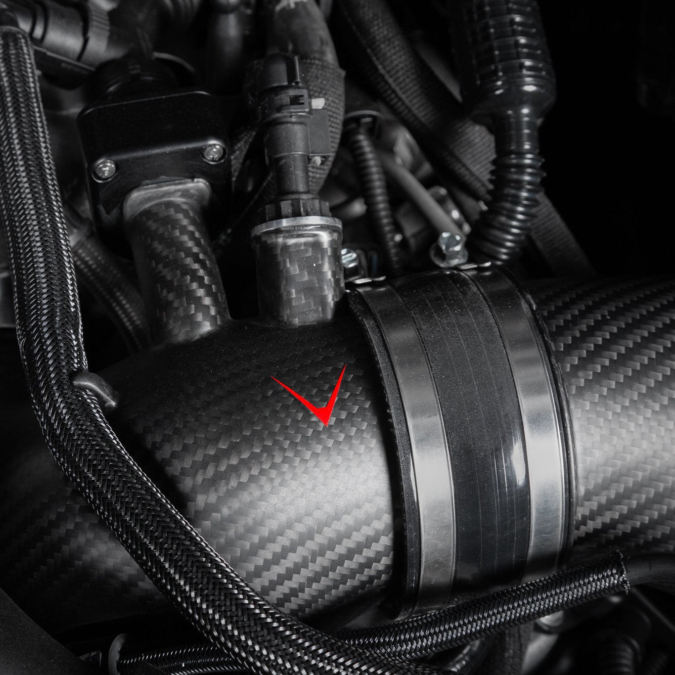 Eventuri BMW M5 G90/G99 Carbon Fibre Turbo Inlets