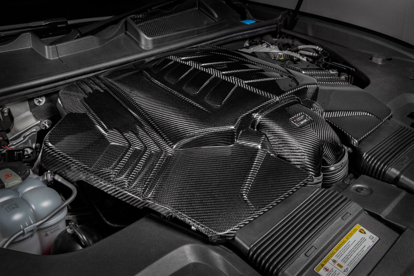 Eventuri Audi RSQ8 (2020+) Carbon Fibre Intake System
