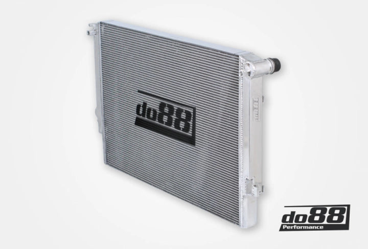 do88 VAG MQB 1.8 / 2.0 TSI Front Mount Radiator